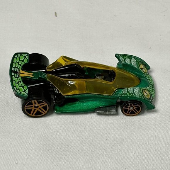 2001 Hot Wheels OPEN ROAD-STER Die Cast Car - Snake Design Green - Picture 1 of 6